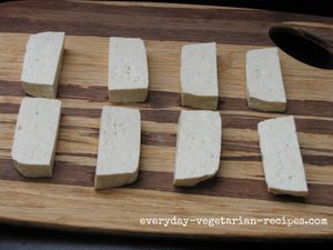 crispy tofu sticks with dip
